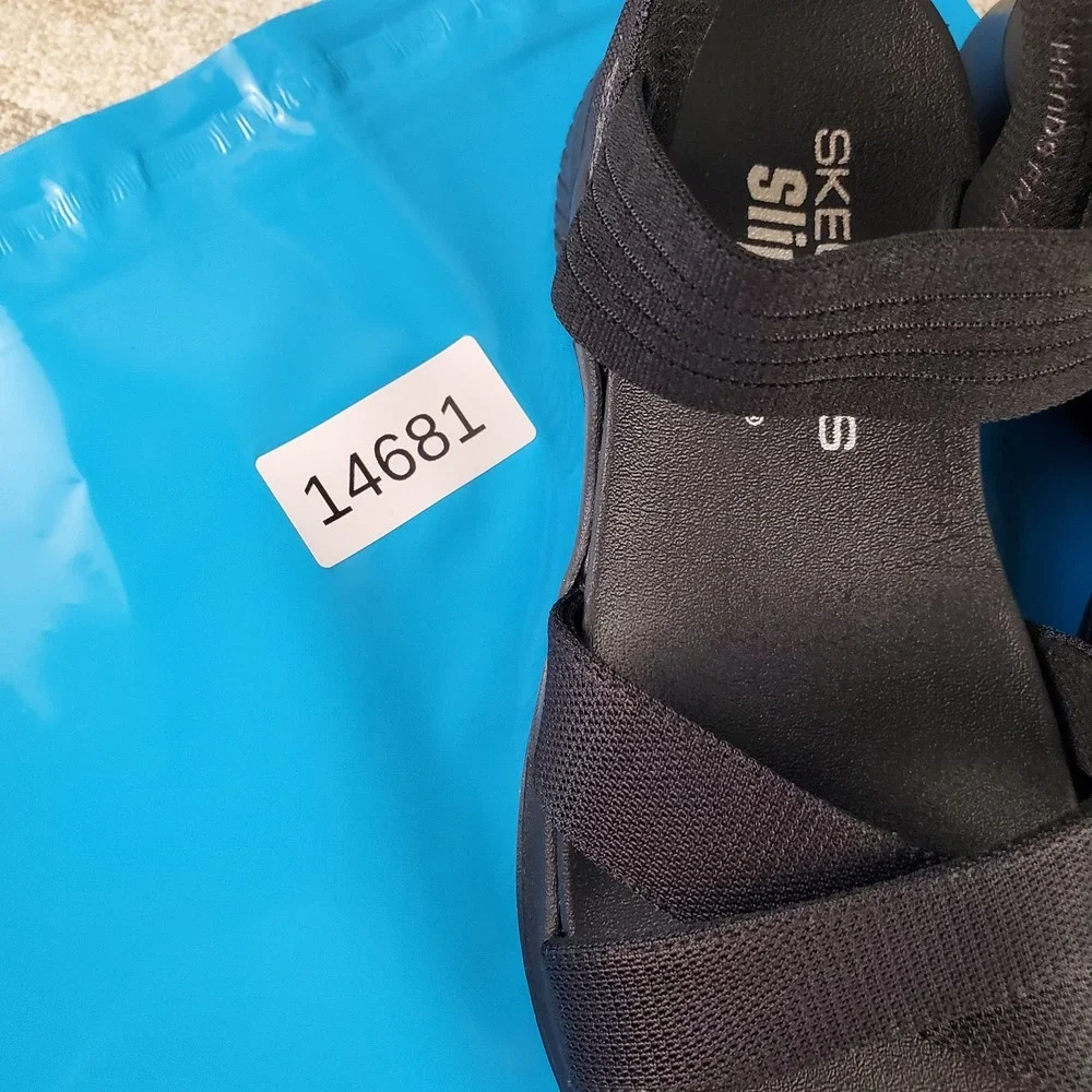 Skechers Slip-Ins Ultra Flex 3.0 Never Better Womens Sandal Sz 6 Black Slingback